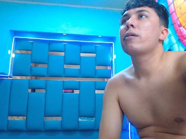 tommyxpamela444 live cam on BongaCams