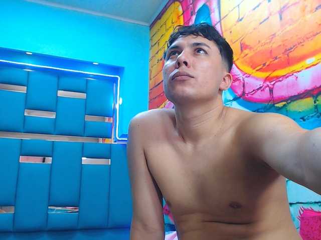 tommyxpamela444 live cam on BongaCams