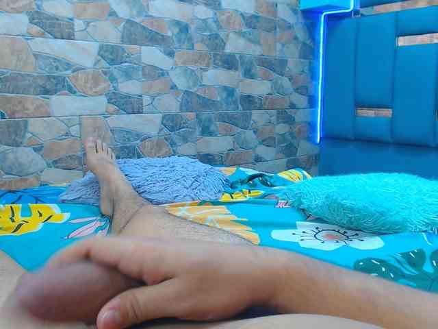 Modelo: tommyxpamela444