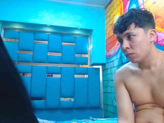 tommyxpamela444 Live Webcam on BongaCams