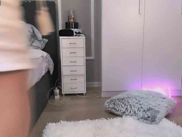 ReyaBlake webcam