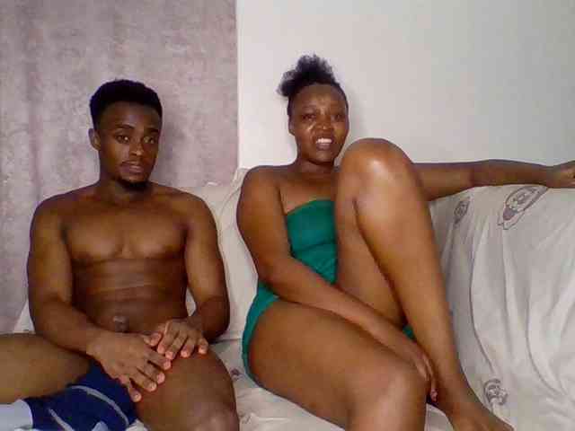 TwosomeTreasure webcam