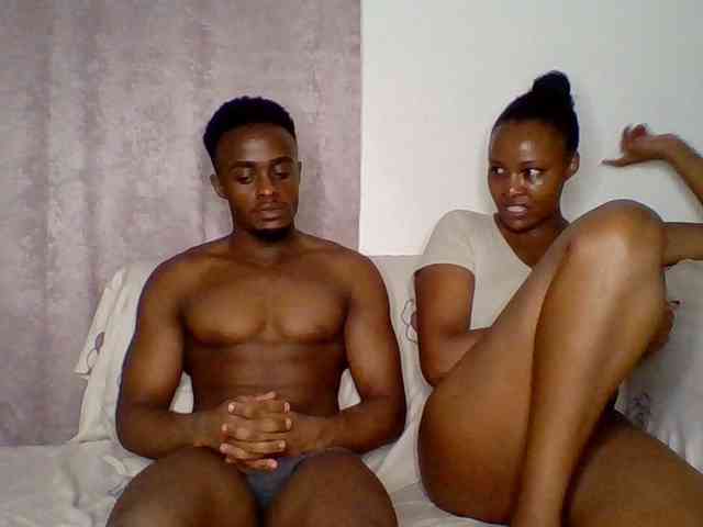 TwosomeTreasure webcam