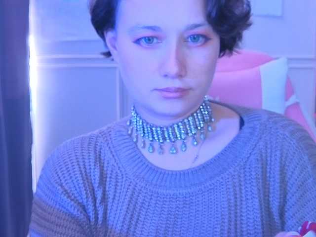 le modèle stawbarynutlov est en webcam porno dans un show sur le site bongacams, il possède les tags suivants: White/Caucasian,Brunette,Shaved