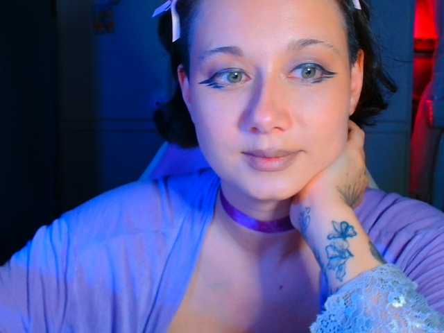 le modèle stawbarynutlov est en webcam porno dans un show sur le site bongacams, il possède les tags suivants: White/Caucasian,Brunette,Shaved