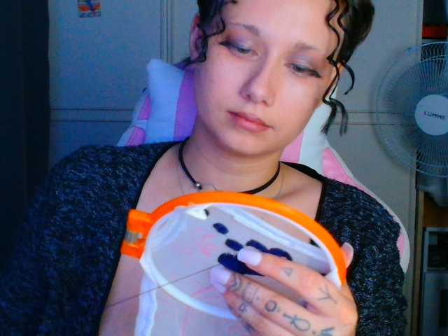 stawbarynut live cam on BongaCams