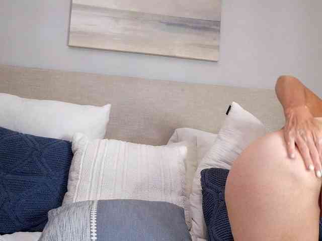 MollyMae911 webcam
