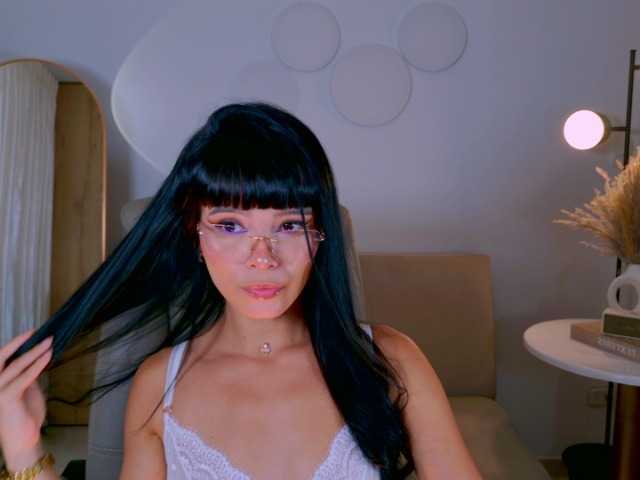 AgathaKondo1 live cam on BongaCams