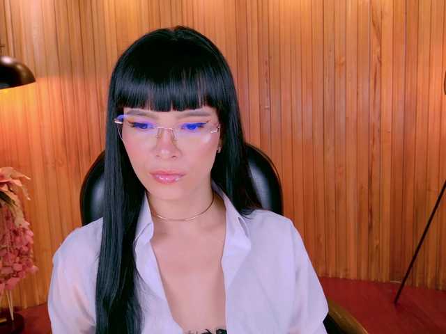 AgathaKondo1 live cam on BongaCams
