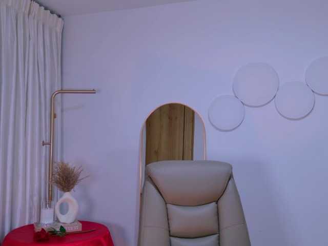 AgathaKondo1 live cam on BongaCams