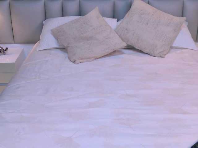 AgathaKondo1 live cam on BongaCams