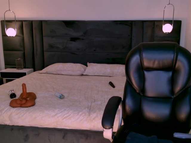 AgathaKondo1 live cam on BongaCams