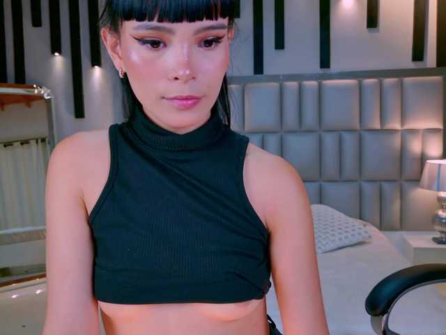 AgathaKondo1 live cam on BongaCams