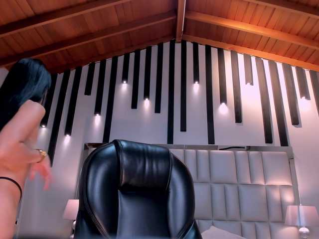 AgathaKondo1 live cam on BongaCams