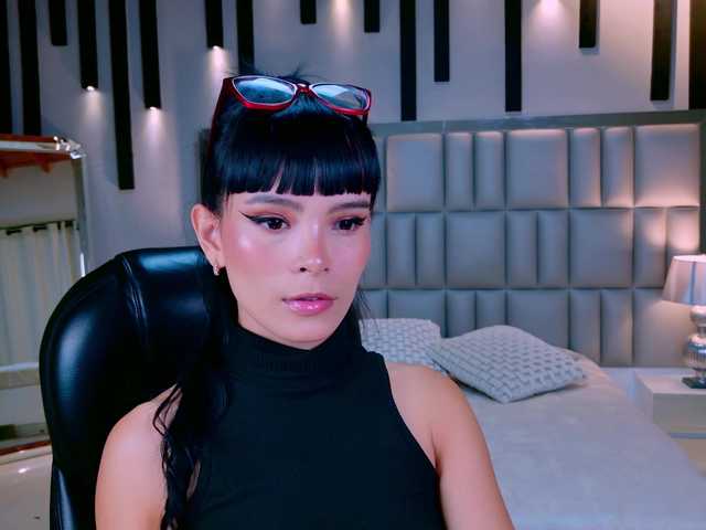 AgathaKondo1 live cam on BongaCams