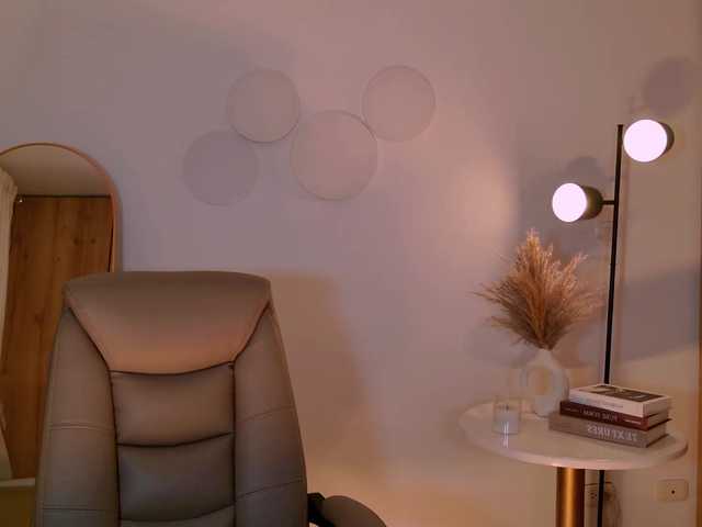 AgathaKondo1 live cam on BongaCams