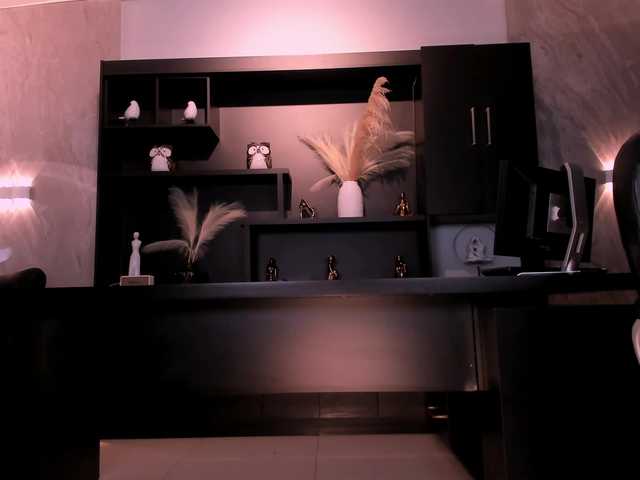 AgathaKondo1 live cam on BongaCams