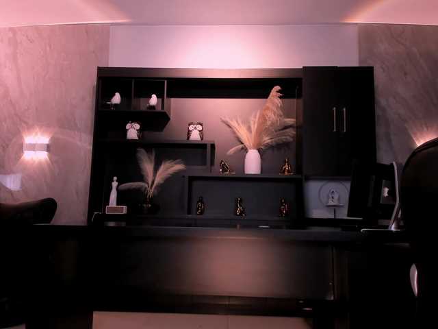AgathaKondo1 live cam on BongaCams