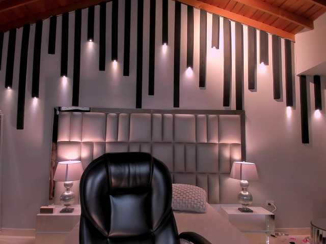 AgathaKondo1 live cam on BongaCams