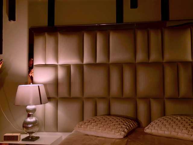 AgathaKondo1 live cam on BongaCams