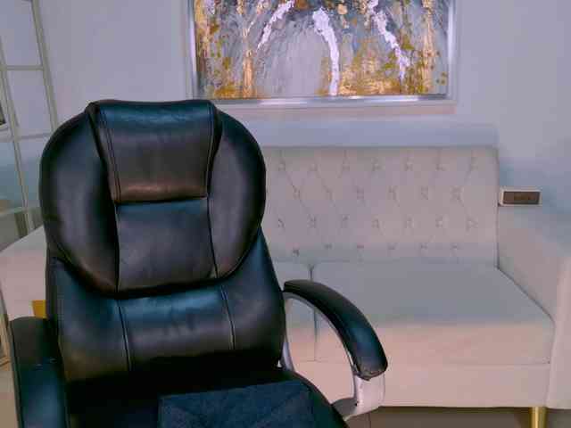 AgathaKondo1 webcam