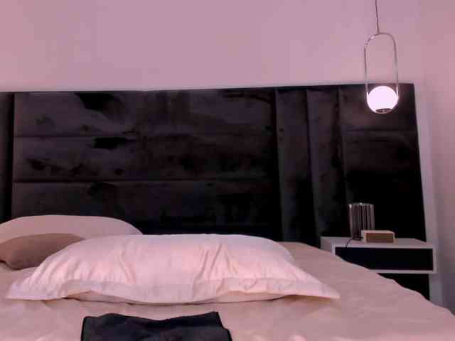AgathaKondo1 Sex Cam Show