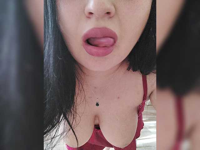 Monica- live cam on BongaCams