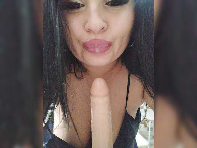 Monica- live cam on BongaCams