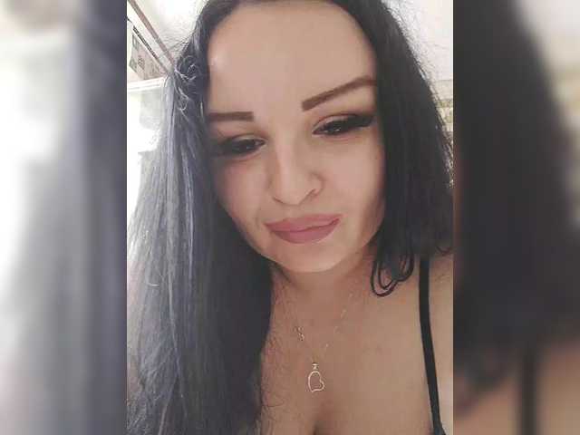 Monica- live webcam show