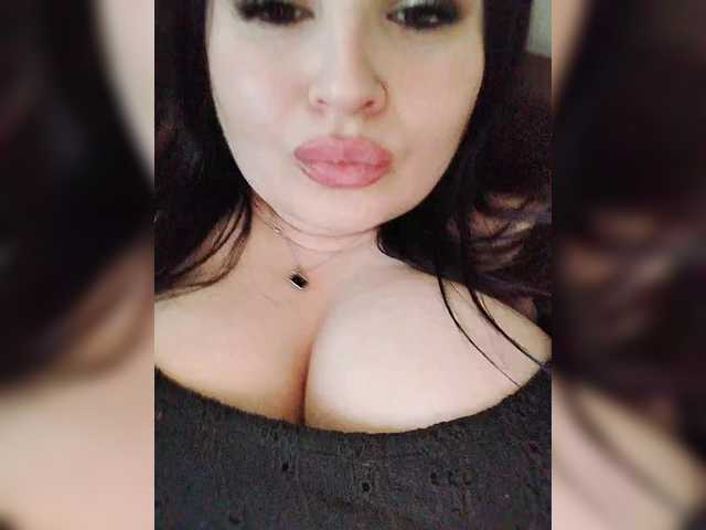 Monica-'s BongaCams show and profile