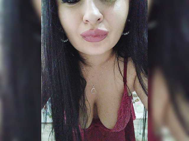 Monica- live cam preview