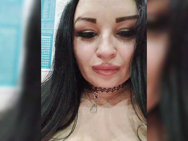 Monica-, en directo ahora en BongaCams
