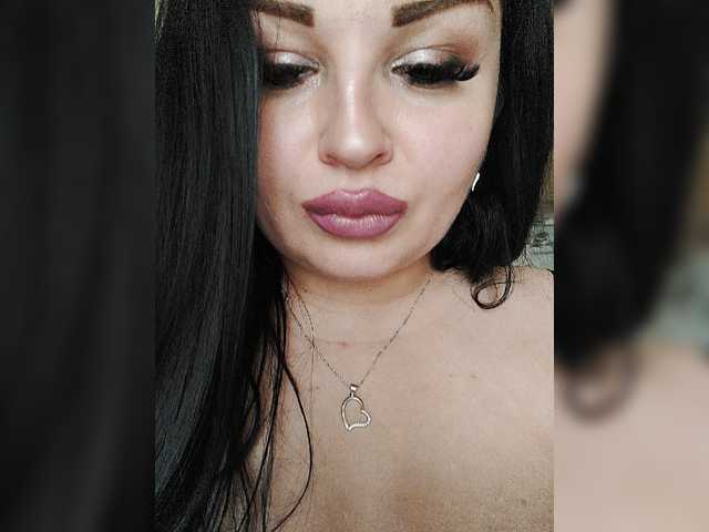 Monica- live webcam show
