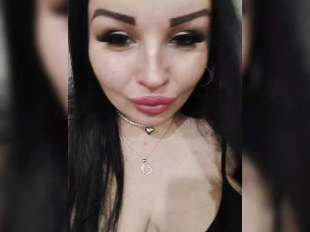 Monica- live cam on BongaCams