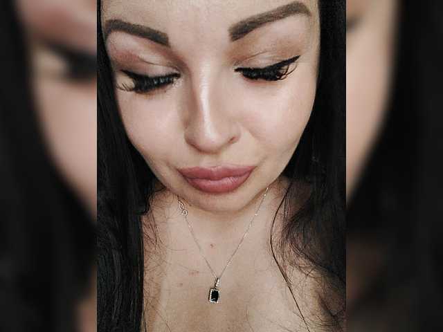 monica- cam belle