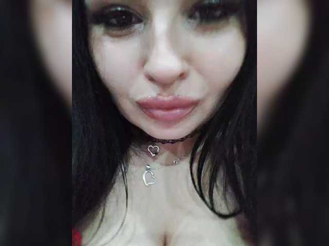Monica-, en directo ahora en BongaCams
