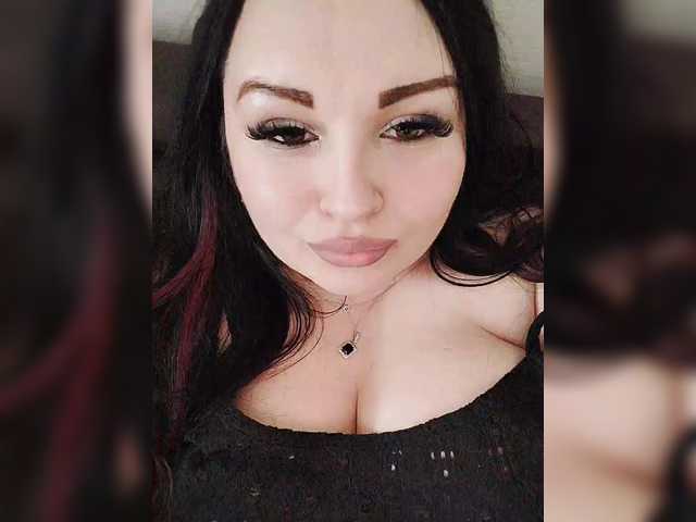 Monica-'s BongaCams show and profile