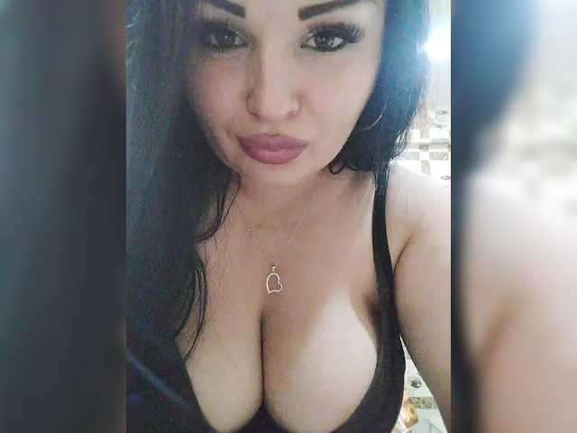 Monica- live cam on BongaCams