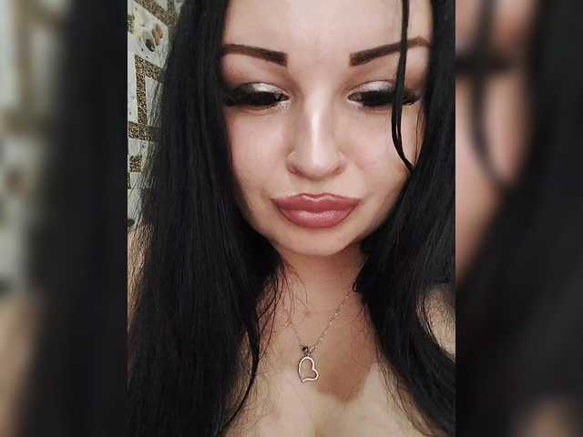 Monica- live cam on BongaCams