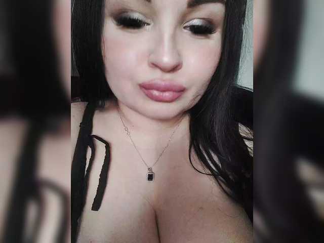 Monica-'s BongaCams show and profile