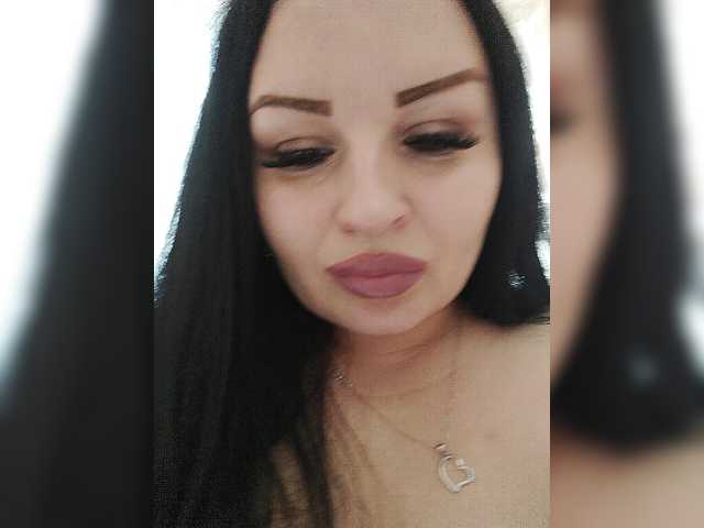 monica- online
