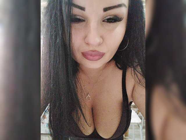 Monica- live cam on BongaCams