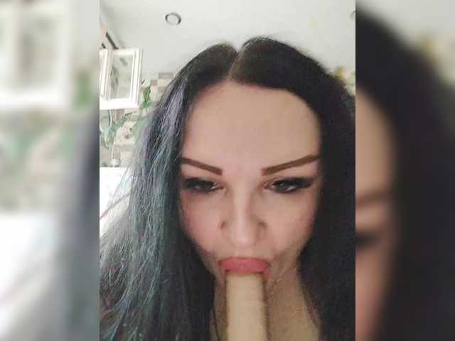 monica- online