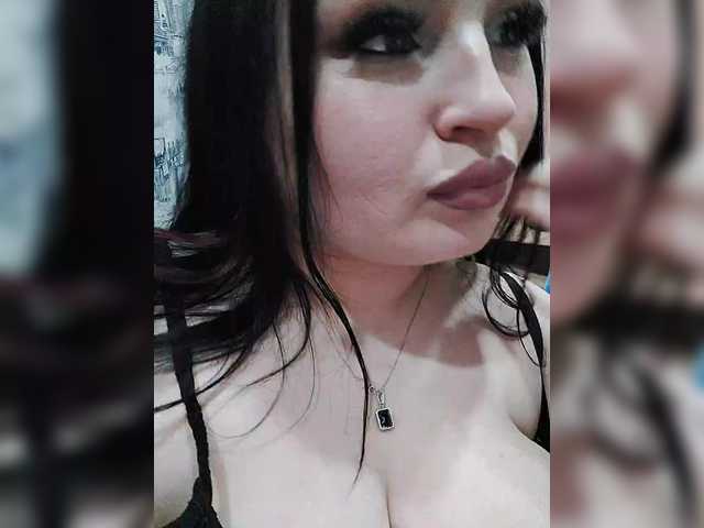 Monica-'s BongaCams show and profile