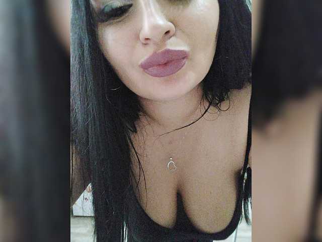 Monica- live cam on BongaCams