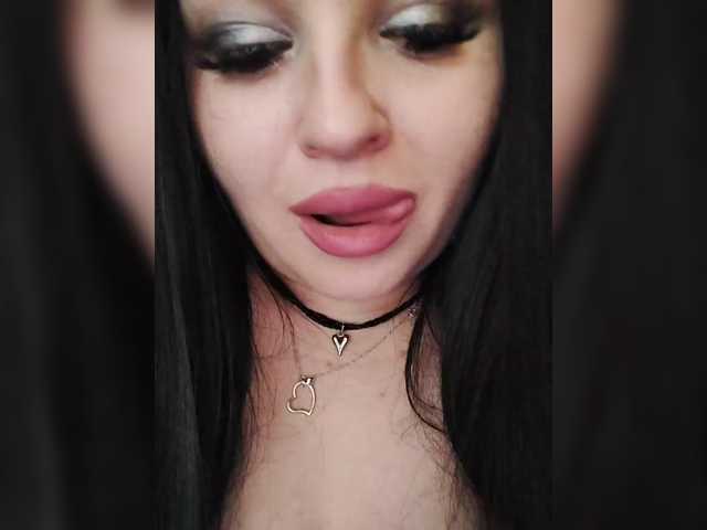 Monica- live cam on BongaCams
