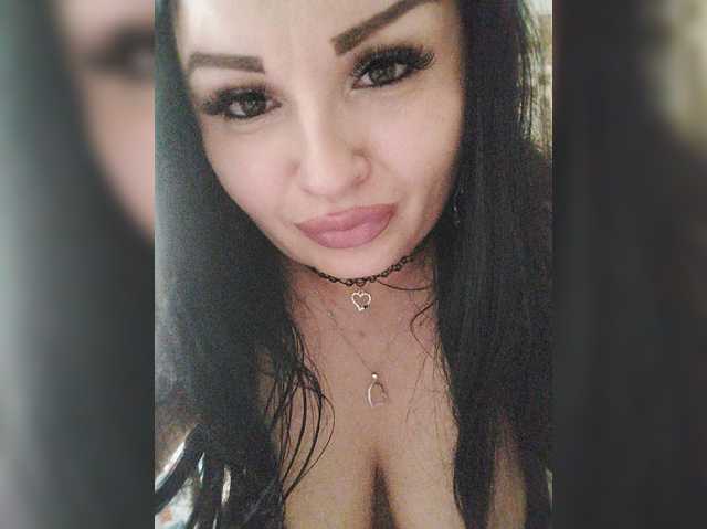 Monica- live cam on BongaCams