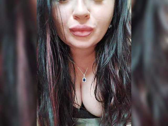 Monica-'s BongaCams show and profile