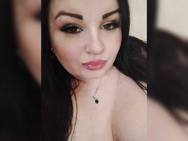 Monica-'s BongaCams show and profile