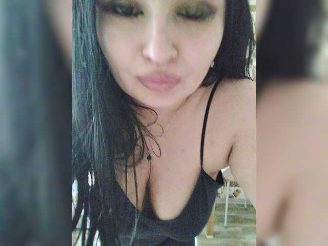 Monica- live cam on BongaCams